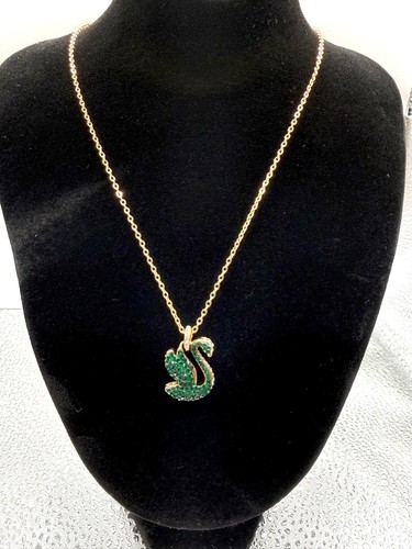 Neu swarovski iconic - 🦢✨,